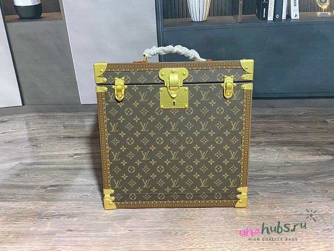 Louis Vuitton Monogram Jewelry Trunk  - 1