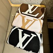 Louis Vuitton Logo Wool Scarf in Brown ( 3 colors) - 4