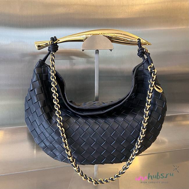 Bottega Veneta Sardine chain dark blue leather shoulder bag - 1