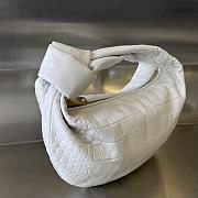 Bottega Veneta white crocodile skin bag - 3