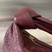 Bottega Veneta red crocodile skin bag - 5