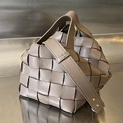 Bottega Veneta Small Bowling Cassette Chocolate Bag - 5