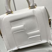 Fendi Cube-shaped mini white bag - 3