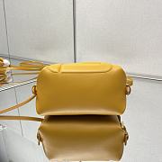 Fendi Cube-shaped mini yellow bag - 6