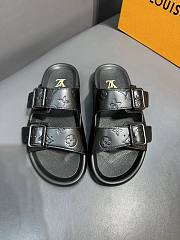 Louis Vuitton black slippers 02 - 1