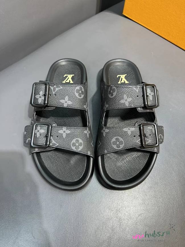 Louis Vuitton black monogram slippers 02 - 1