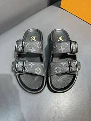 Louis Vuitton black monogram slippers 02 - 1