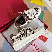 Valentino One Stud XL Low-Top Sneakers  - 6