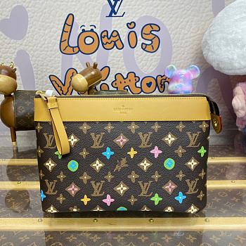 Louis Vuitton Pochette Voyage Souple M83568 Pouch