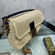 Fendi baguette woven straw 26 bag - 5