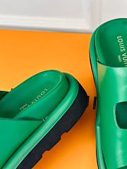 Louis Vuitton Bom Dia green sandals - 4