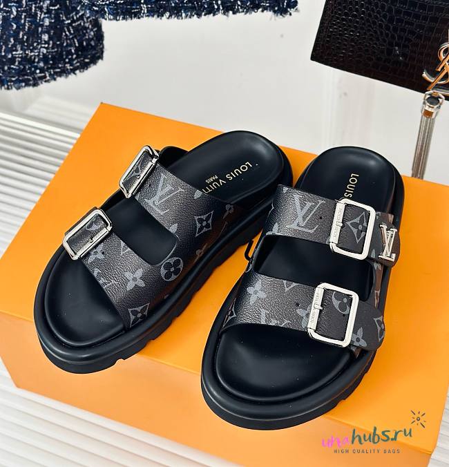 Louis Vuitton Bom Dia black sandals  - 1