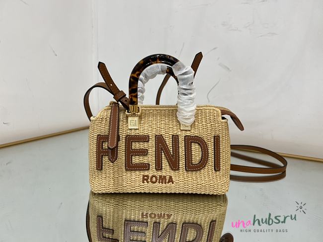 Fendi By The Way small natural straw bag - 1