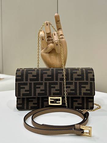 Fendi Wallet On Chain Baguette