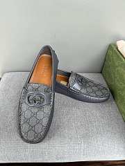 Gucci Interlocking G Driver Gray Loafers - 3