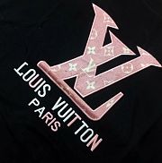 Louis Vuitton T-Shirt In Black Pink Logo 02 - 3