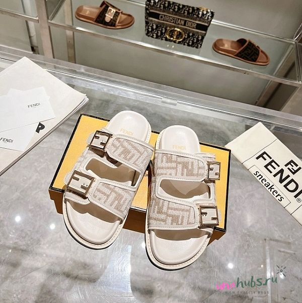 Fendi Feel Dove grey FF chenille slides - 1