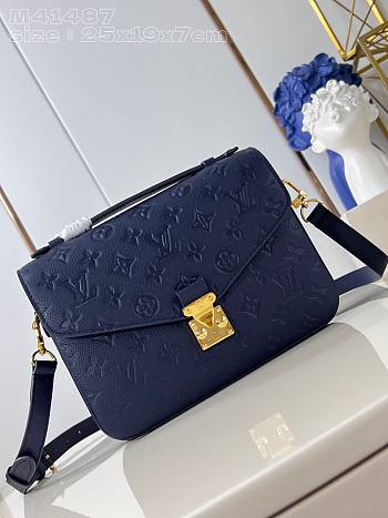 Louis Vuitton Pochette Metis Navy Blue Shoulder Bag - 25 x 19 x 7
