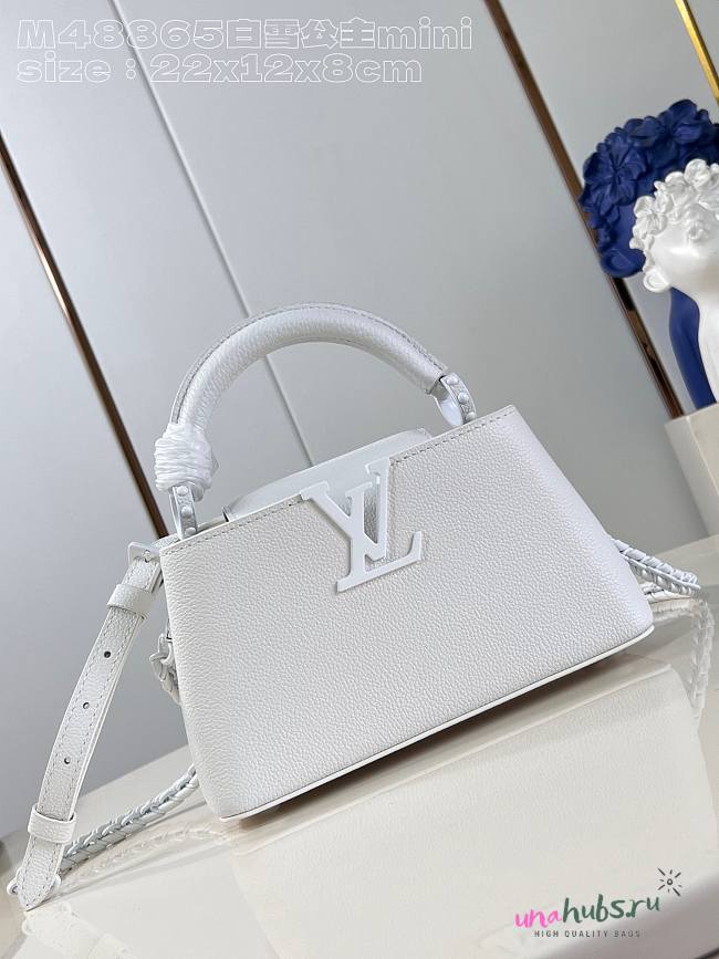 Louis Vuitton Capucines White - 22 x 12 x 8 - 1