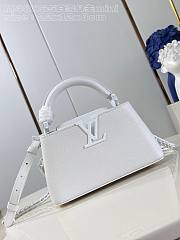 Louis Vuitton Capucines White - 22 x 12 x 8 - 1