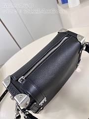 	 Louis Vuitton MM Side Trunk Bag Black - 21 x 14 x 6 cm - 5