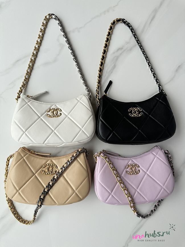 CHANEL 23K HOBO BAG 19 - 24cmX13.5cmX6cm - 1