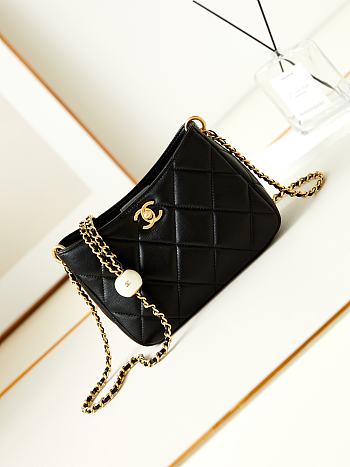 Chanel Hobo Shoulder Bag Black - 13-18-7cm