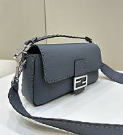 	 Fendi Peekaboo Blue Small Bag - 28x6.5x15cm - 3