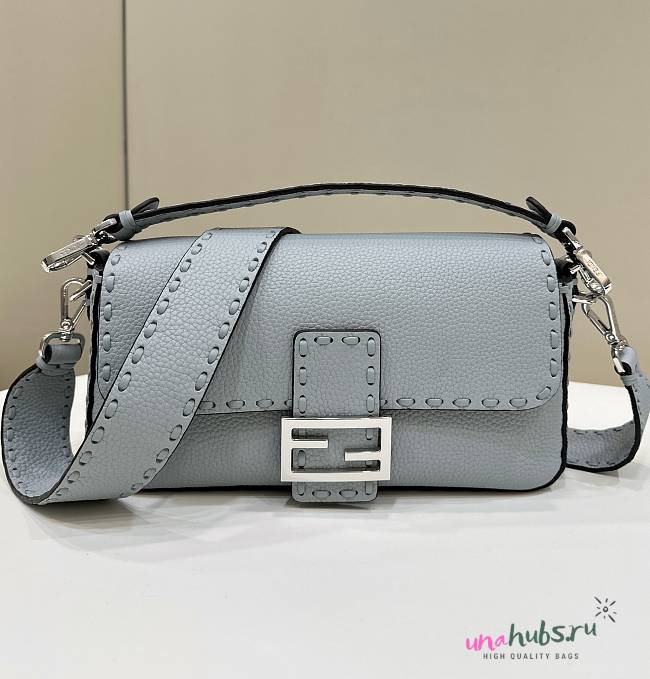 	 Fendi Peekaboo Light Blue Small Bag - 28x6.5x15cm - 1