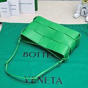 	 Bottega Veneta Green Cassette Pouch Bag - 22.5x13.5x4.5cm - 3