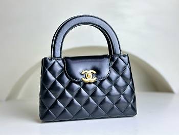 Chanel Kelly 23K Small Black Bag - 19x13x7cm