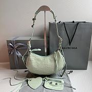 	 Balenciaga Le Cagole Small In Green Leather - 26x16x10cm - 3