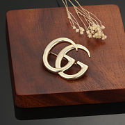 Gucci GG Gold Brooch - 2