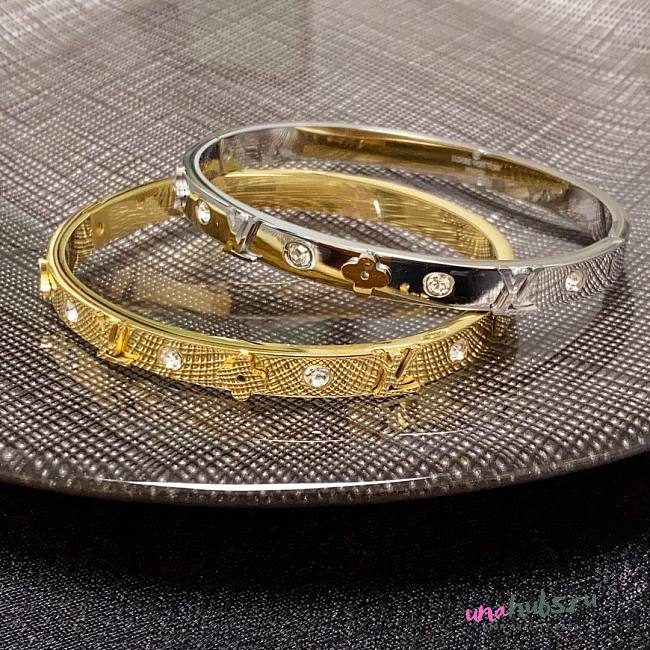 	 Louis Vuitton Bangle Gold Bracelet 02 - 1