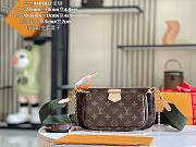 Multi Pochette Accessoires Monogram Green Strap M44823 - 1