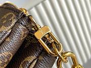 Multi Pochette Accessoires Monogram Green Strap M44823 - 4