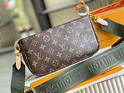 Multi Pochette Accessoires Monogram Green Strap M44823 - 3