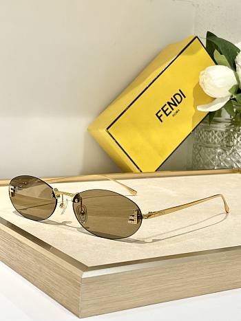 Fendi First Oval Rimleas Sunglasses