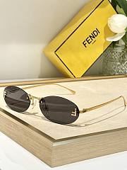 Fendi First Oval Rimleas Sunglasses - 3