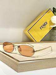 Fendi First Oval Rimleas Sunglasses - 2