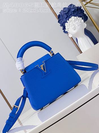 Louis Vuitton Capucines Mini Saphir Blue Taurillon-leather and ostrich-leather trim  - 21 x 14 x 8 cm