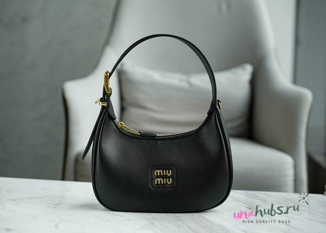 	 Miumiu Leather hobo bag black color - 27x12x9cm - 1