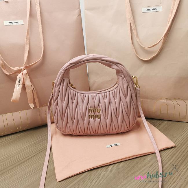 	 Miu Miu Wander Matelasse Nappa Leather light Pink Hobo Bag - 20x17x6cm - 1