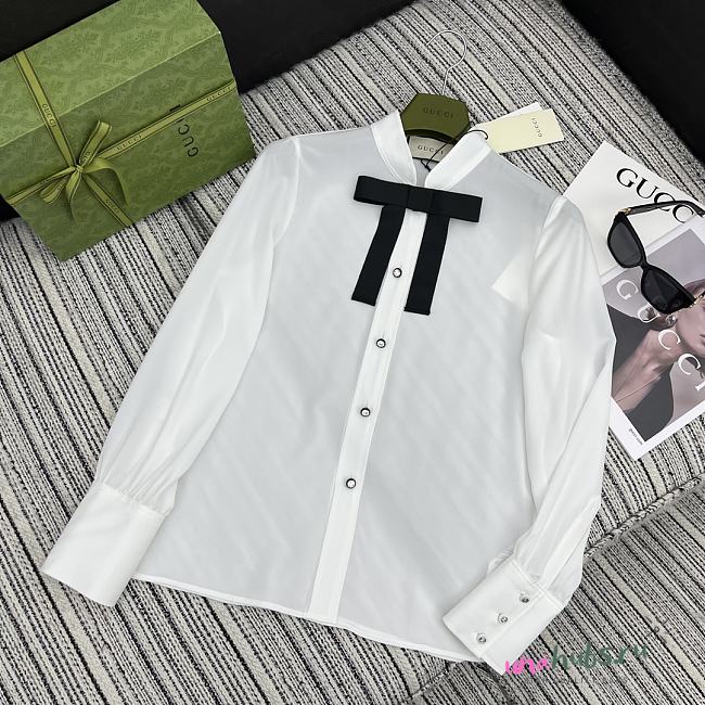 Gucci White With Black Ribbon Shirt - 1