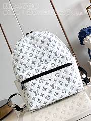 Louis Vuitton Monogram Shadow Discovery Backpack In White - 29 x 38 x 20 - 1