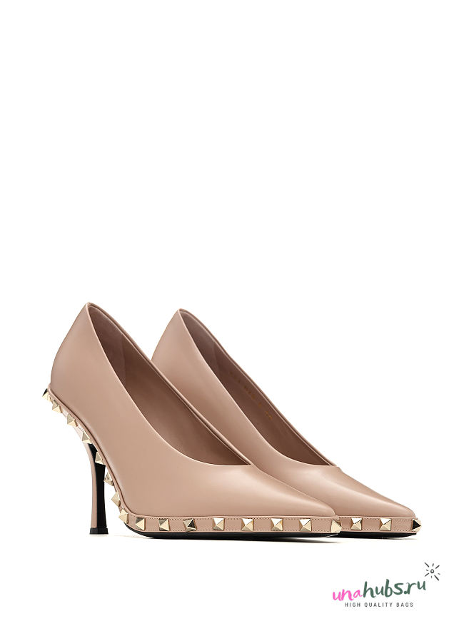 Valentino Garavani Rockstud leather pumps in nude - 1