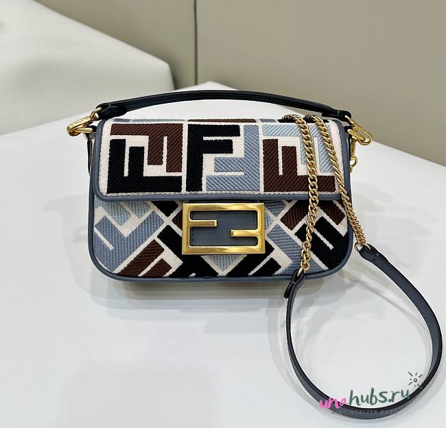 Fendi Baguette Small Canvas Multicolor Bag - 19.5*5*11cm - 1