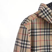 Burberry Reversible checked jacket - 5