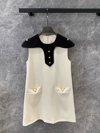 	 Valentino Vlogo White Less Sleeves Dress