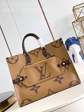 Louis Vuitton OnTheGo Voyage GM Giant Monogram Canvas - 43 x 33 x 18.5 cm